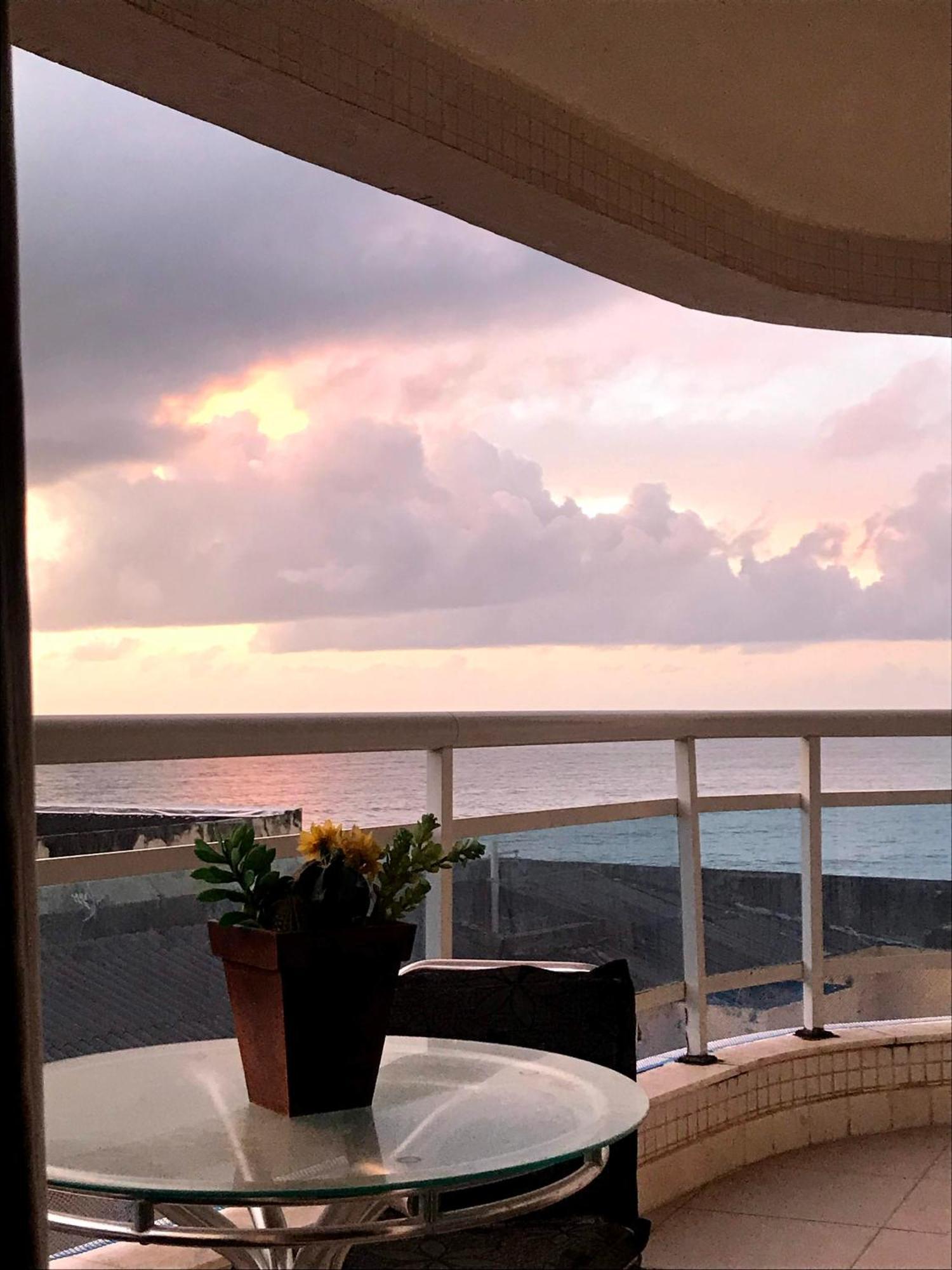 סלבאדור Apartamento Ondina Porto Com Vista Para O Mar מראה חיצוני תמונה